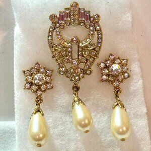 Faux Diamond and Pearl Brooch and Matching Pierced Dangle Earrings in Wood Box